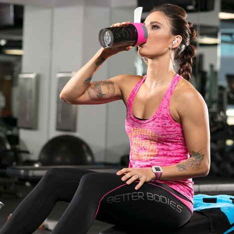 Are BCAAs Or Whey Protein Better During Training?